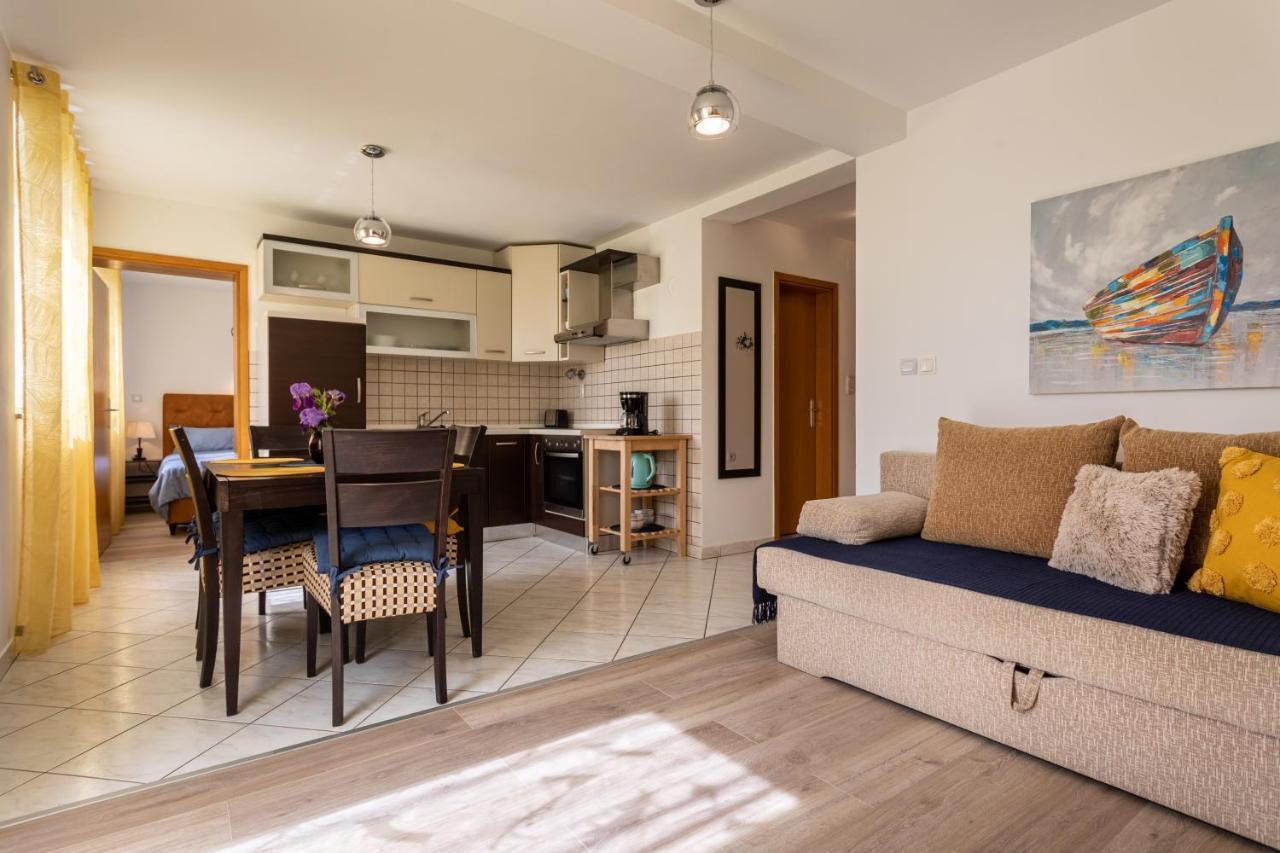Apartment Magic Garden Baška Eksteriør billede
